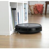iRobot Roomba i3 Image #2